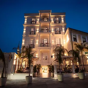 Art Gallery Boutique Hotel Durrës